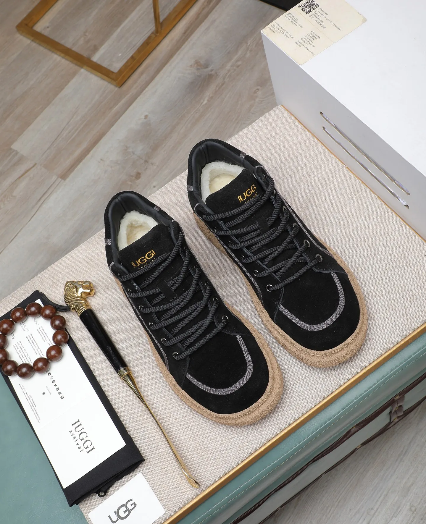 Men's shoes 💰600 IUGGI new retro presbyopia men's shoes, casual and versatile, full of high-end sense, fashionable, luxury and personalized style, joint style, retro presbyopia factor, full of handsome style, first layer suede cowhide, wool lining, rubber outsole, light and non-slip size: 39-44